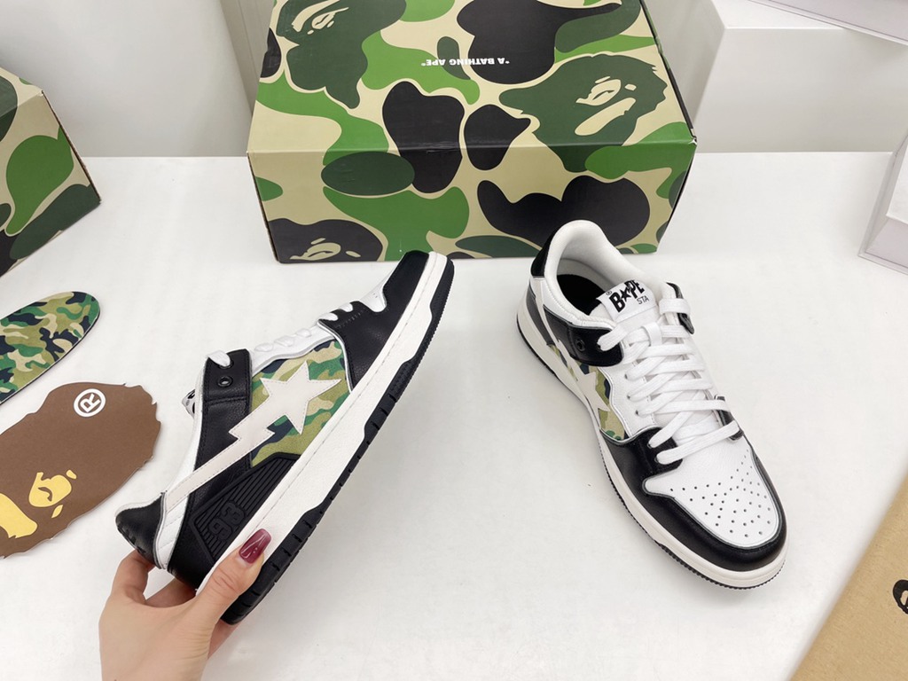 B*APE SNEAKERS